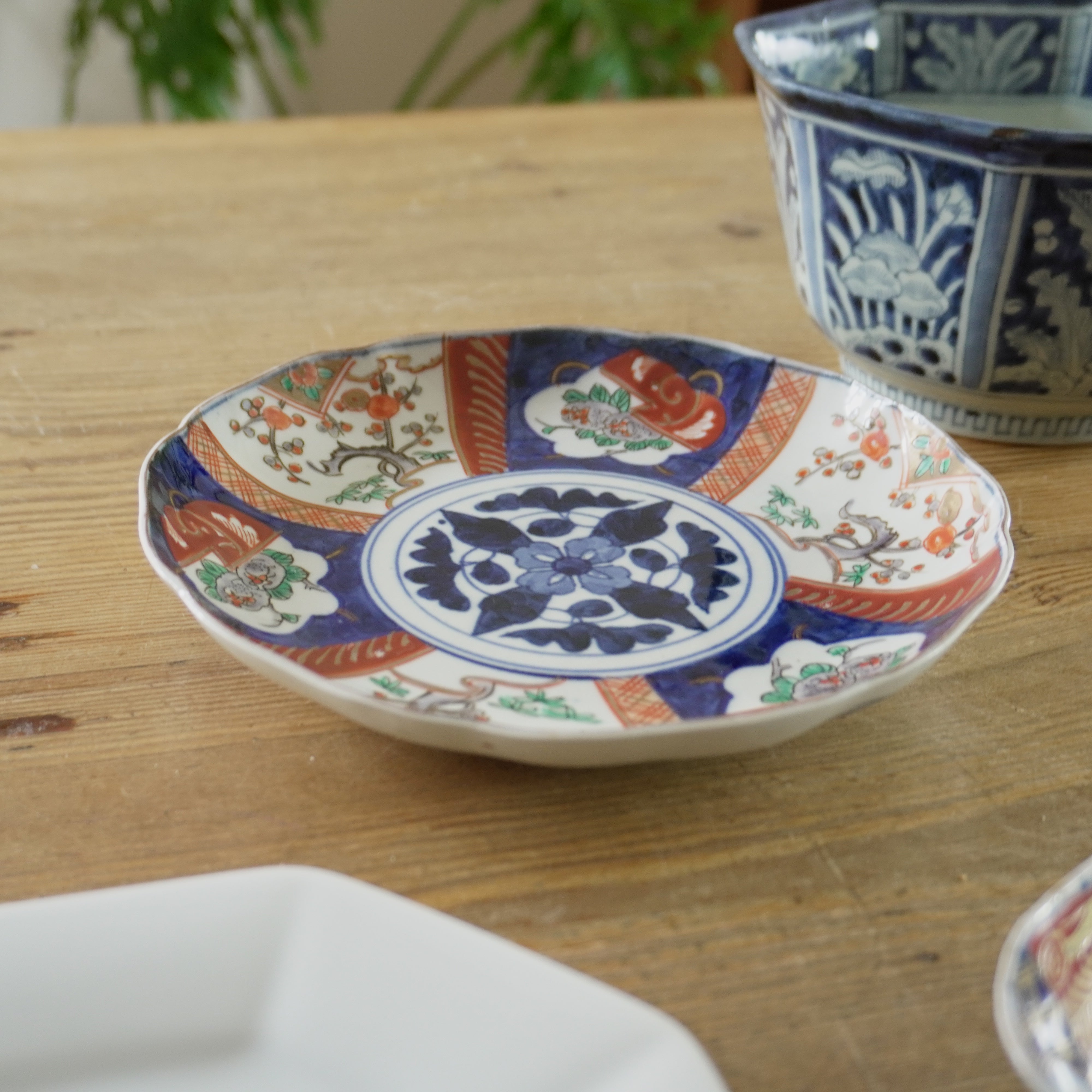 小皿 4枚 色絵付 花 銘 田代 赤絵 人物 歪み 江戸 明治 小皿 4枚 色