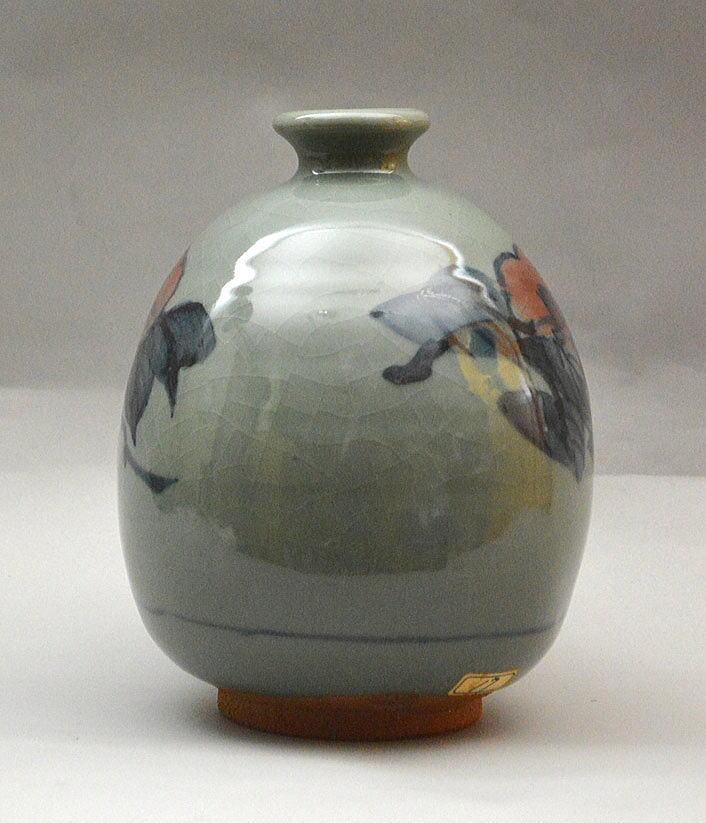 青磁竹耳華瓶 宮永東山作、共箱 青磁竹耳華瓶 宮永東山作、共箱 2025年