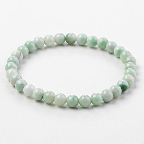 16cmサイズ・6mm玉・淡緑色・艶美麗】（高品質淡緑色ヒスイ）糸魚川