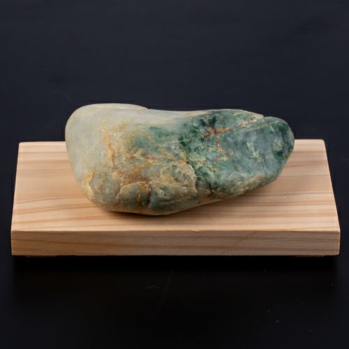 海石・親不知産・濃グリーン模様・透明感良し・582g】（高品質濃緑色