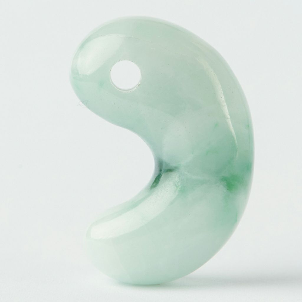 糸魚川翡翠 ヒスイ 33g 淡いグリーン