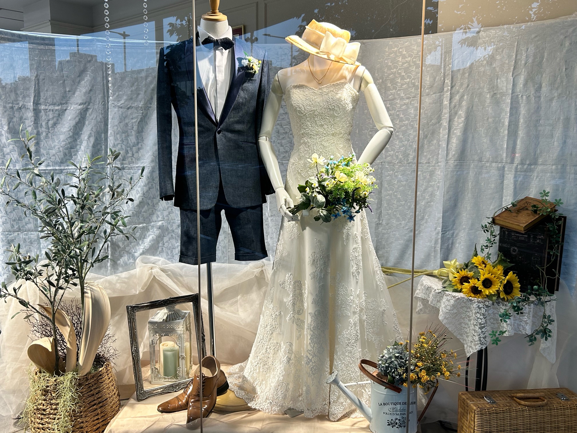 昭和レトロワインレッドリボンドレス立体オブジェ人形 リボンレトロ