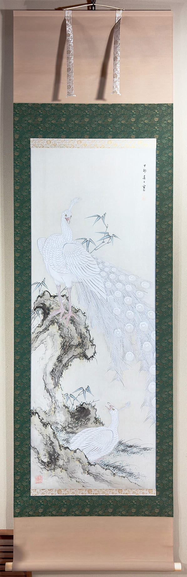 古い掛軸 村上一笑 一笑道人 鑑定の箱書きあり 甲戌 松竹梅 日本画 j36