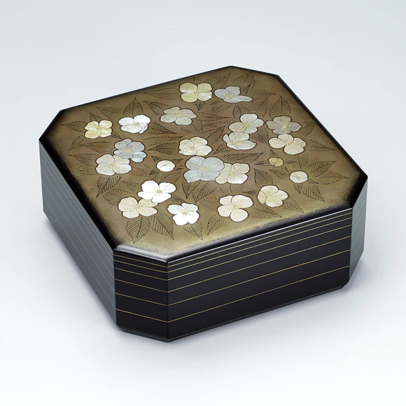 割貝蒔絵飾箱「清爽」(小野 偕子)｜ギャラリージャパン
