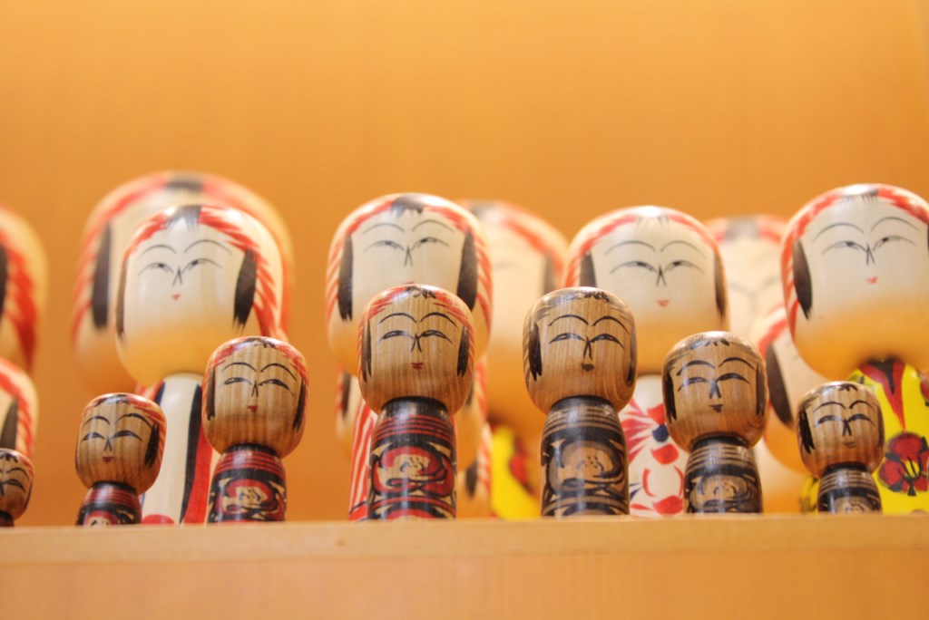 朝倉光洋伝統こけし 木地玩具・挽き物展 | 伝統工芸 青山スクエア