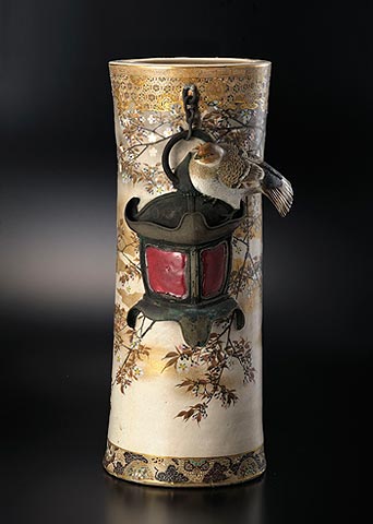 真葛香山作(宮川香山) 大正七年戌牛 神馬盃 真葛香山作(宮川香山) 大正