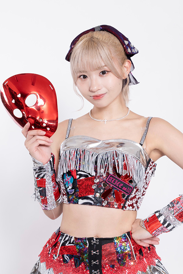 仮面女子 | 株式会社クリーブラッツ kleeblatt inc.