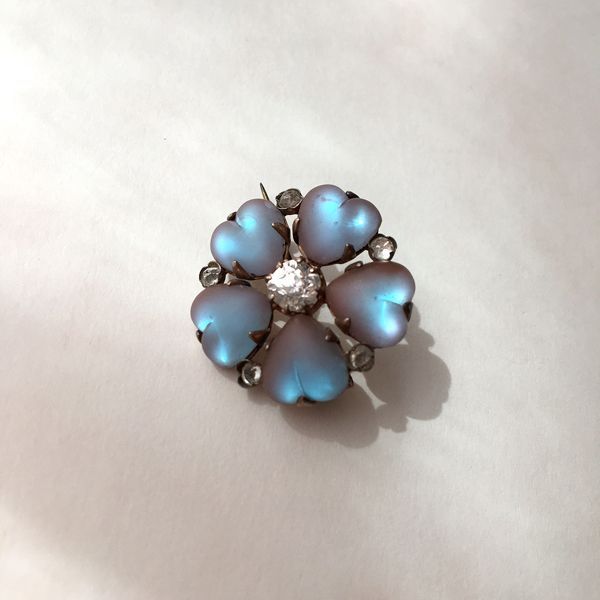 銀製 花モチーフ ブローチ銀皿 68、5g 銀製 花モチーフ ブローチ銀皿