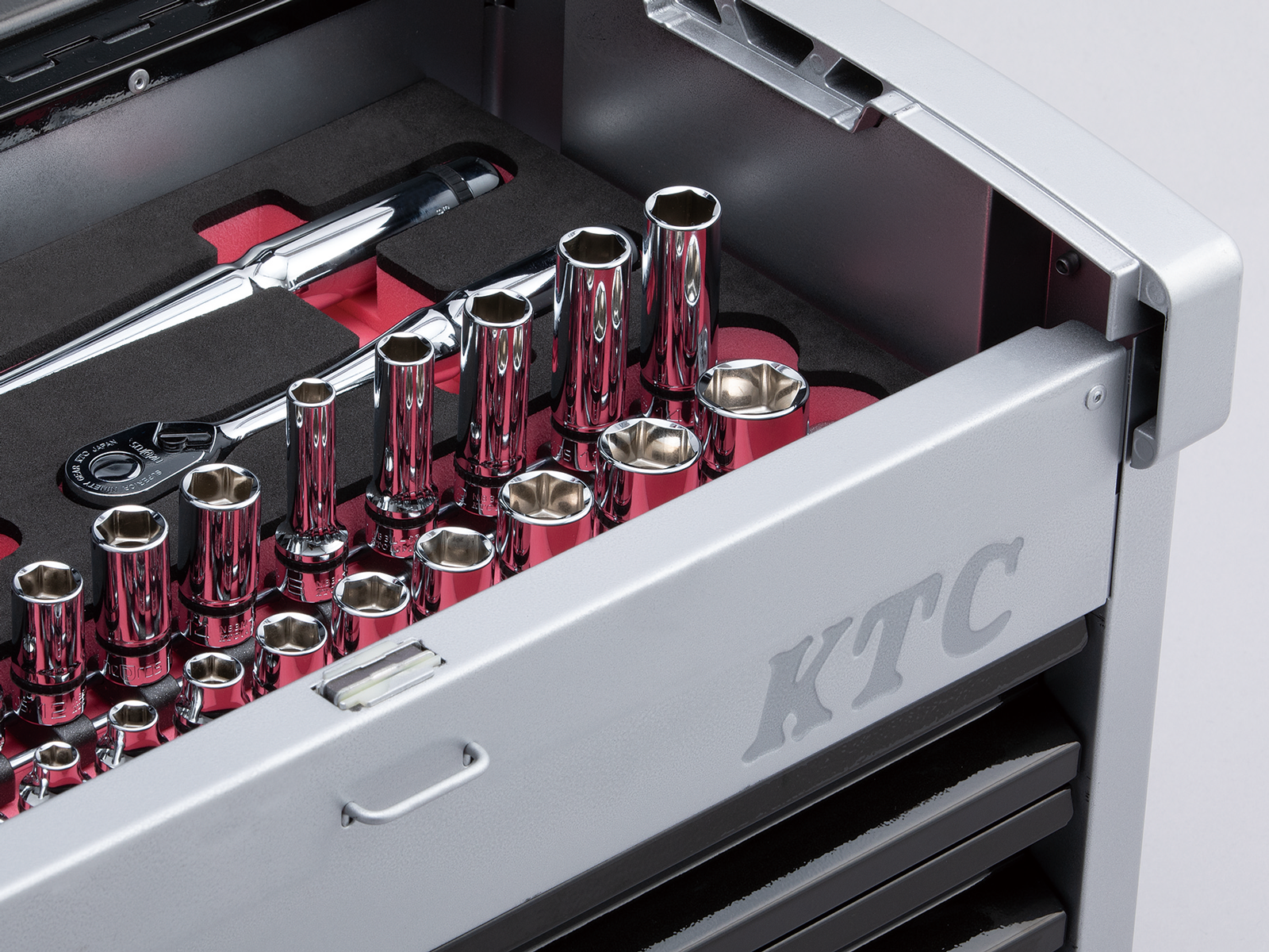 ネプロスツールセット［60点］名前入りツールセット | KTCツール