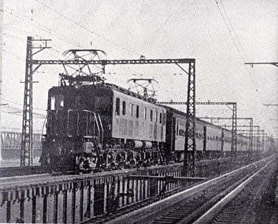 朝倉希一の電車と電気機関車の創業史