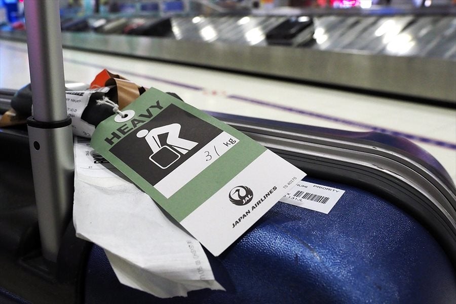 飛行機で預け荷物に付けられる「HEAVYタグ」 | KURU KURA（くるくら）