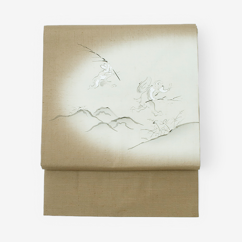 くるりの染め名古屋帯【鳥獣戯画／猿と兎】朽葉色 - サキガケ