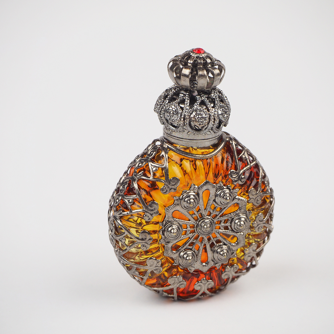 KUROKABE】チェコ製香水瓶457716 | KUROKABE | 黒壁公式オンライン