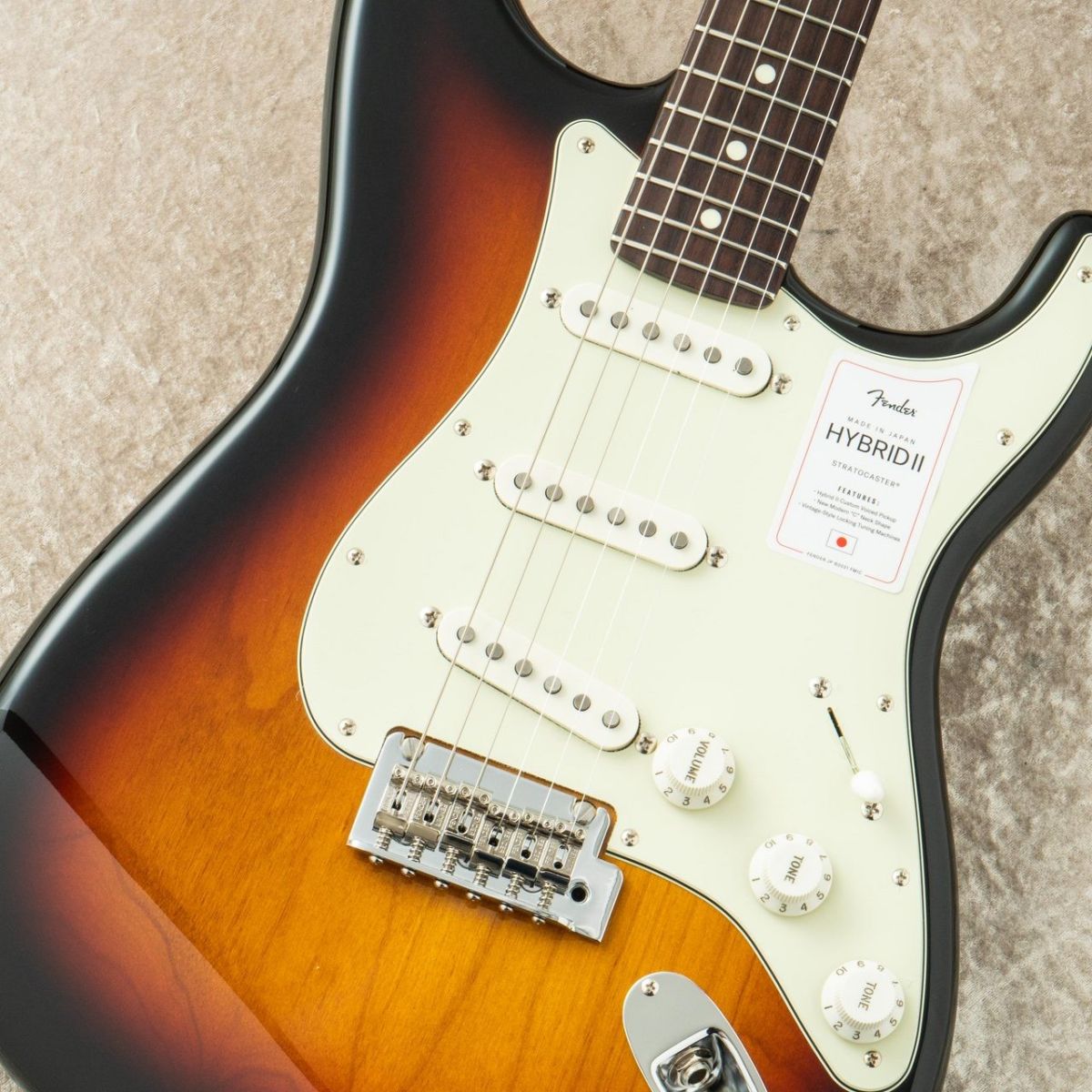 Made in Japan Hybrid II Stratocaster -3-Tone Sunburst-【JD24031627