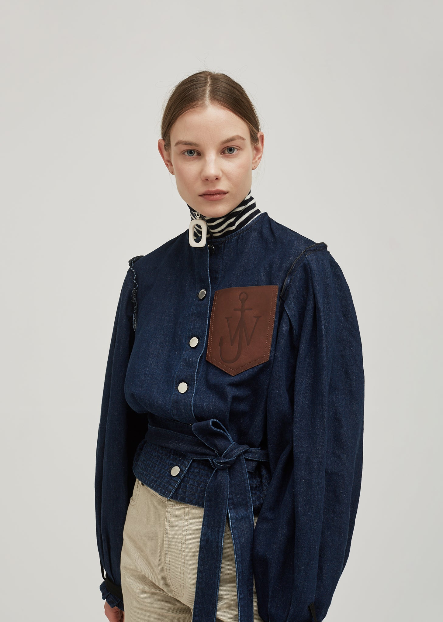 JW ANDERSON ブラック ニット ネックウォーマー 着心地もおしゃれさも