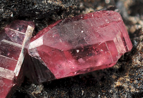 パイロクスマンガン鉱 Pyroxmangite 鉱物たちの庭 国産鉱物 パイロクス