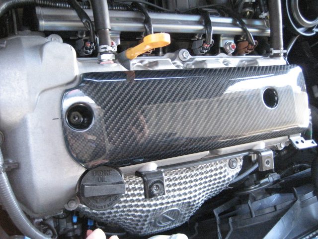 JWRC CUSTOM カーボンプラグカバー SWIFT SPORT ZC32S用 – ラ・アン