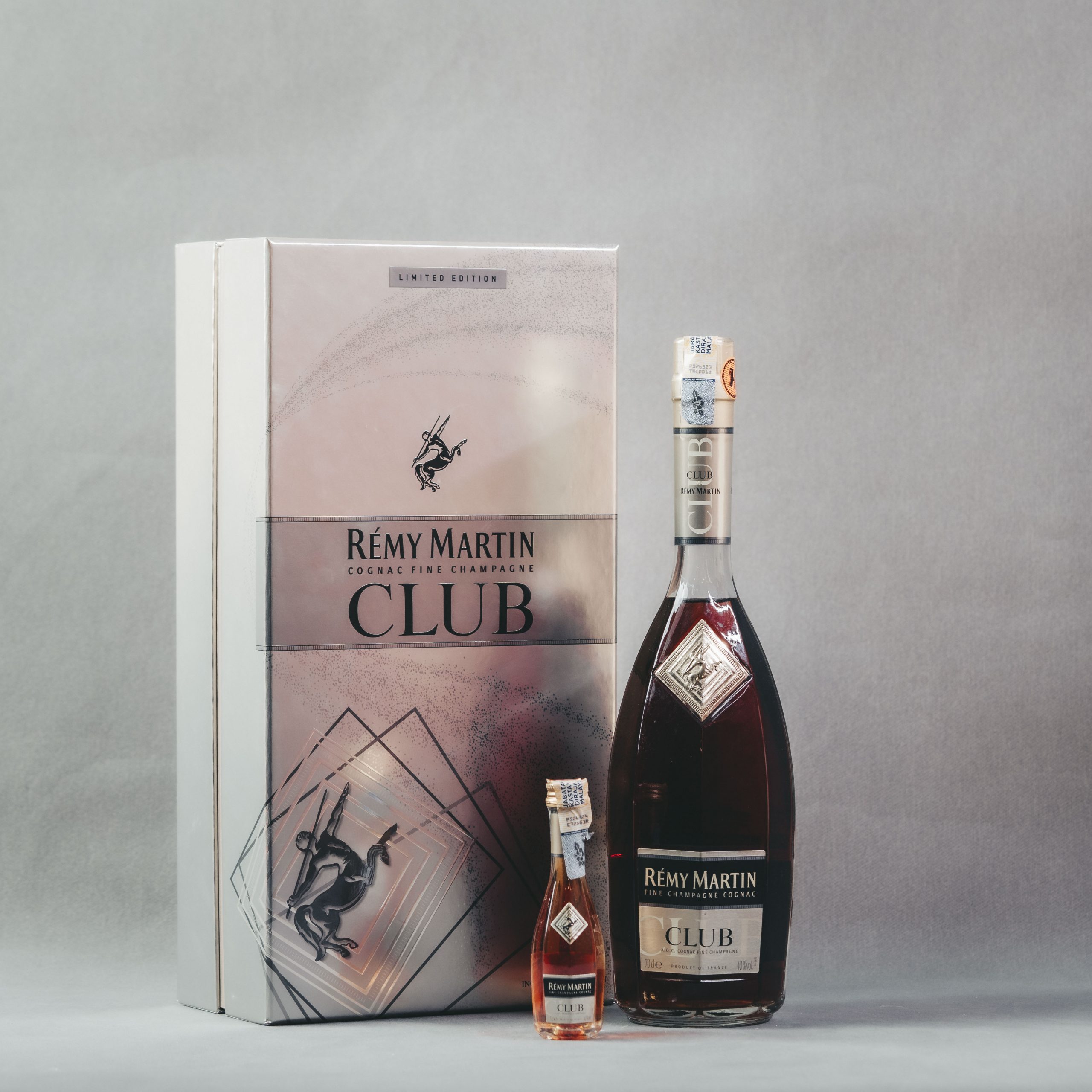 REMY MARTIN CLUB SPECIAL ブランデー 【公式通販】