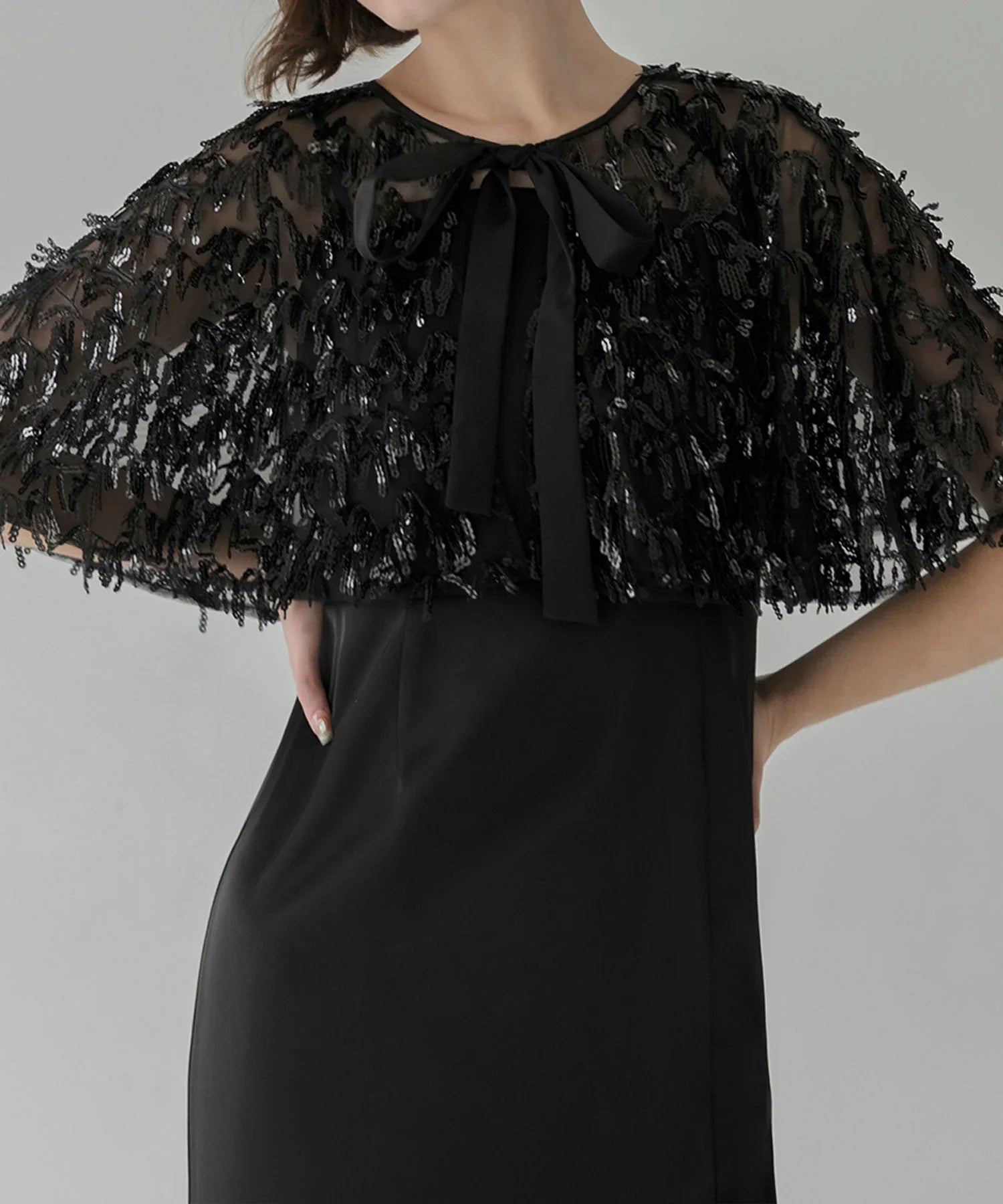 当日発送】スパンコールフリンジケープ Iラインワンピースドレス