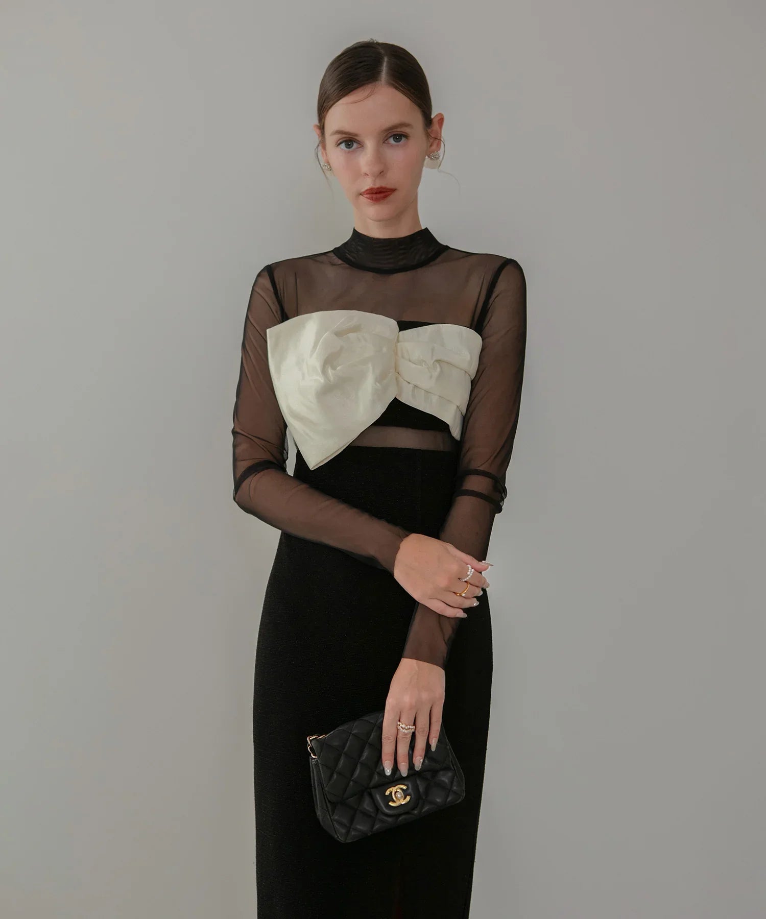 LEJA LUXE】フロントツイストデザインシアースリットIラインドレス