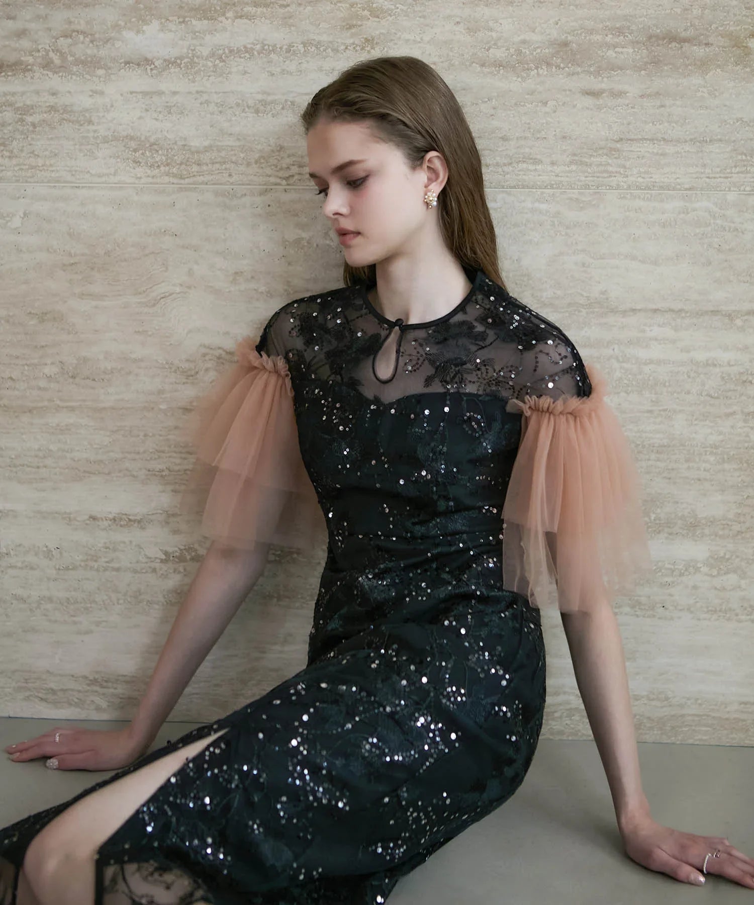 LEJA アシンメトリーチュールスリーブレースフリルヘムIライン