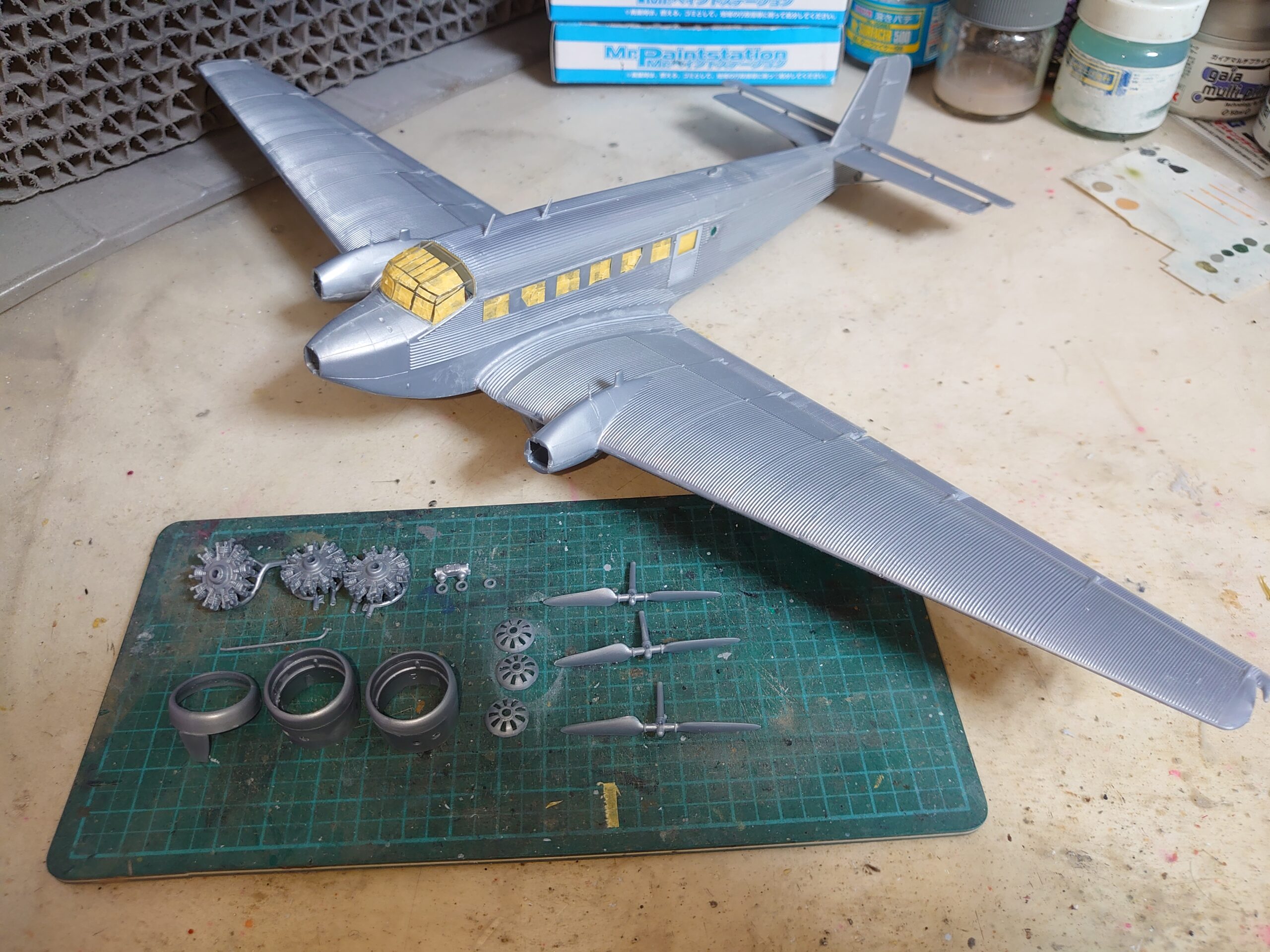 ドイツレベル 1/48 ユンカース Ju52/3m 民間機仕様 04558 ドイツレベル