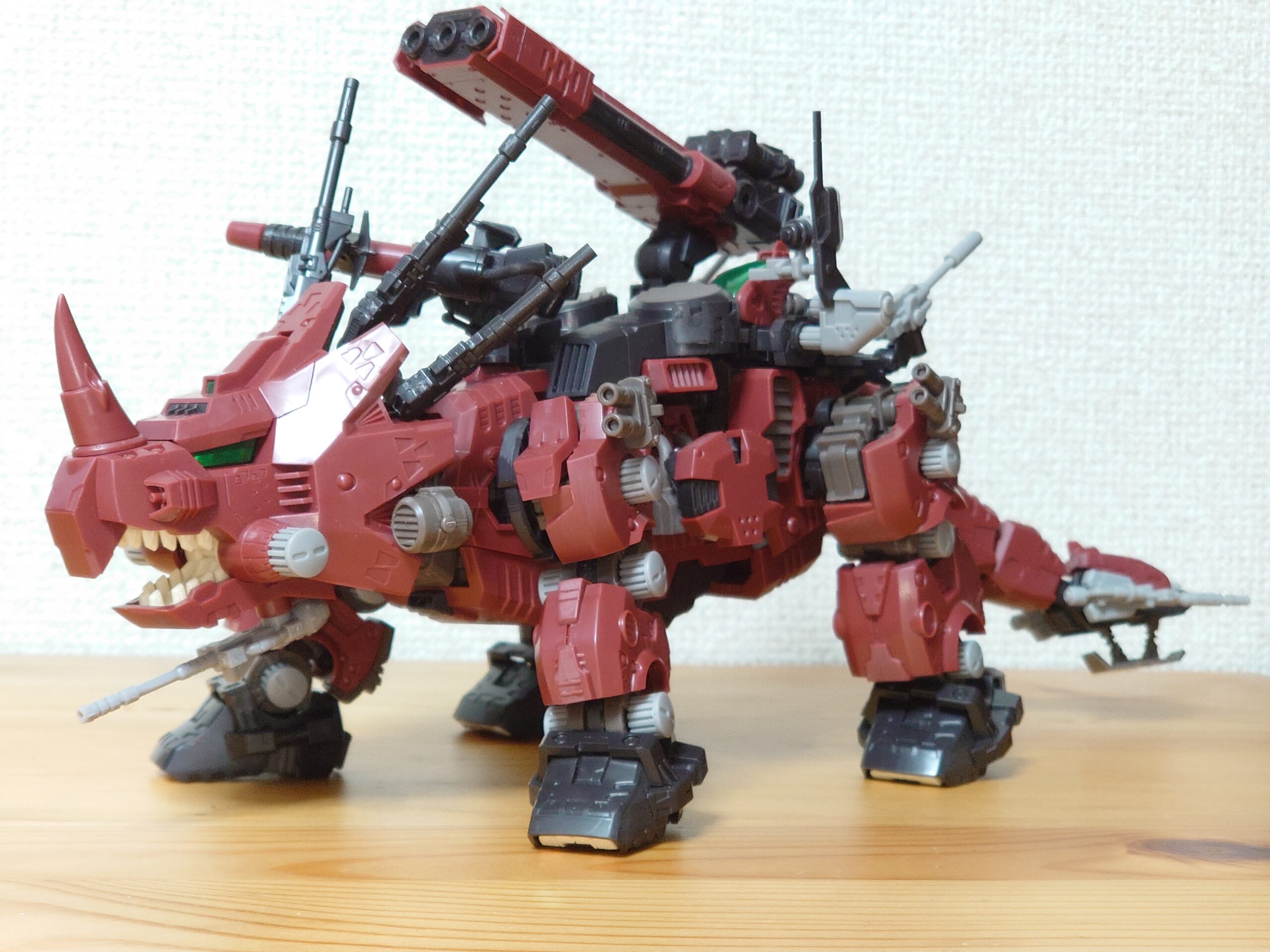 ゾイド HMM レッドホーン GC 完成品