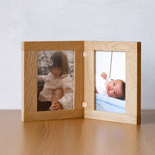 フォトスタンド (ブラウン) 【木の温もり感あるシンプルでナチュラルな