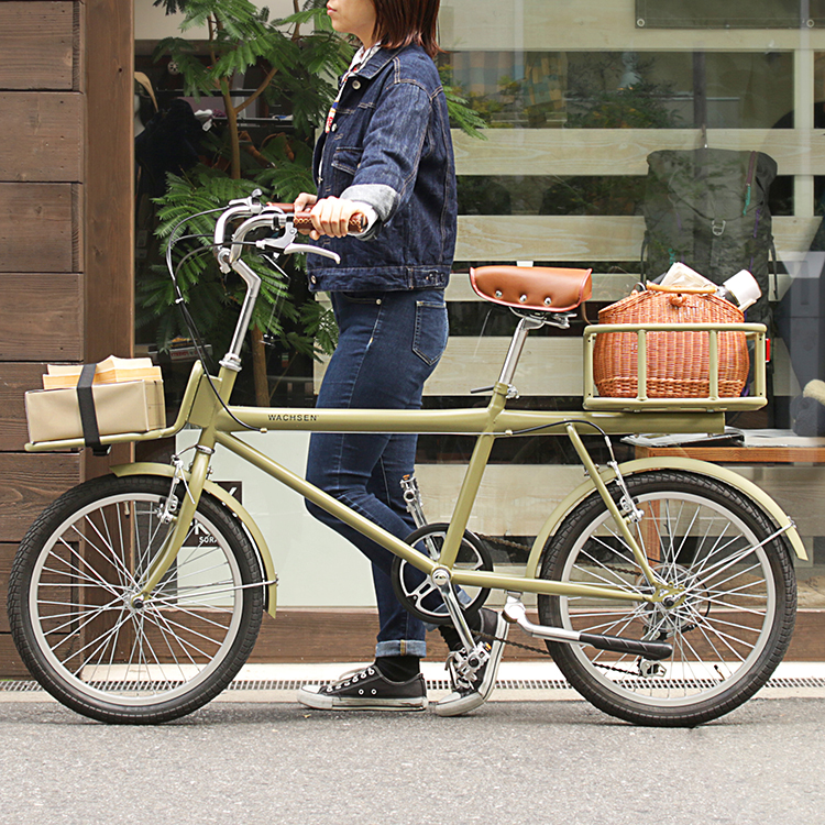 2506 外国切手 ドイツ1977年 サイクリング 自転車 3連刷 未使用 2506