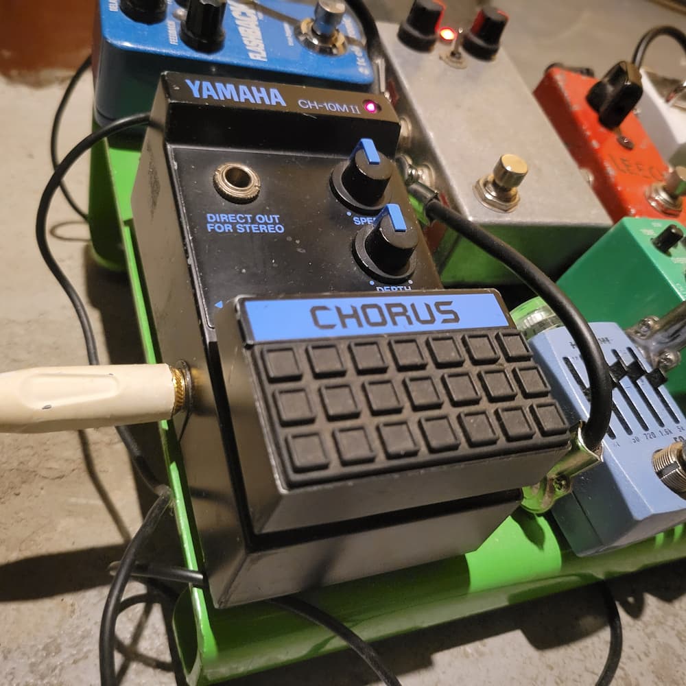 Review: Yamaha CH-10MII chorus pedal - Light Audio Recording