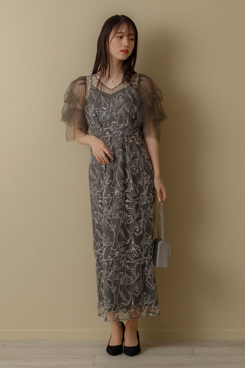 チャコールのフラッフィースリーブペンシルドレス | LE' RURE | M