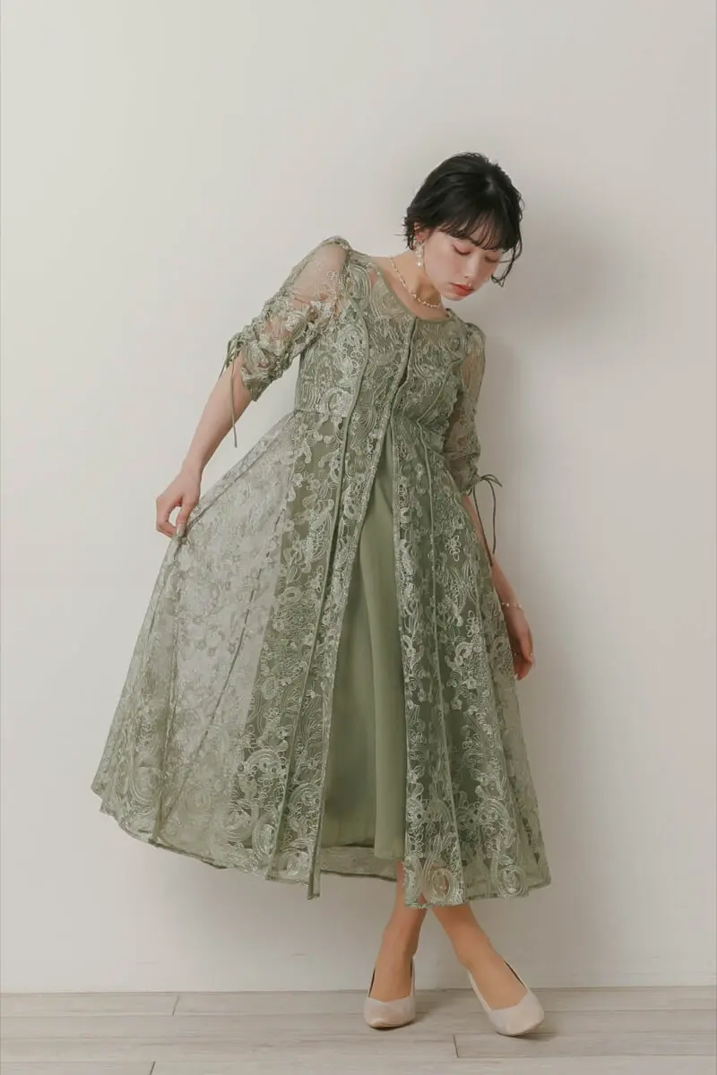 グリーンのエンブロイダリーレイヤードドレス | Dorry doll | M