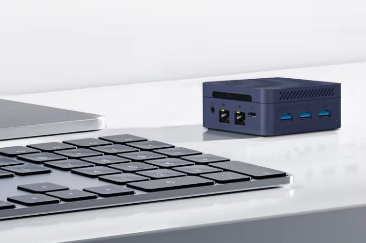ZX06 is a cheap 3.4 inch Intel Twin Lake mini PC with support for
