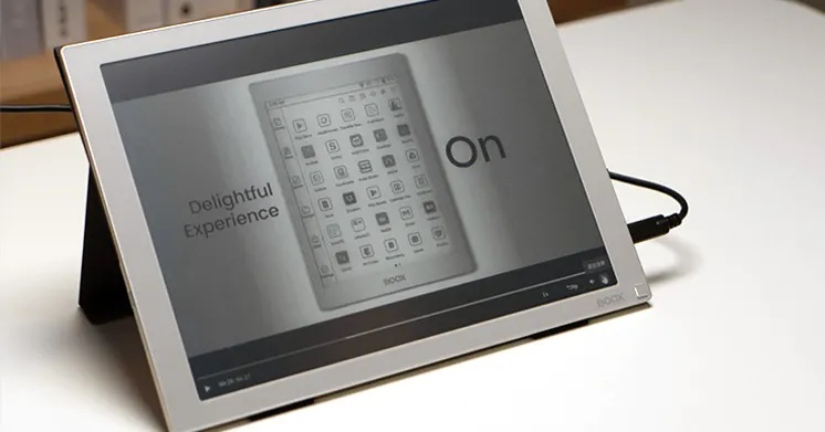 Onyx BOOX Mira 13.3 inch portable E Ink monitor now available for
