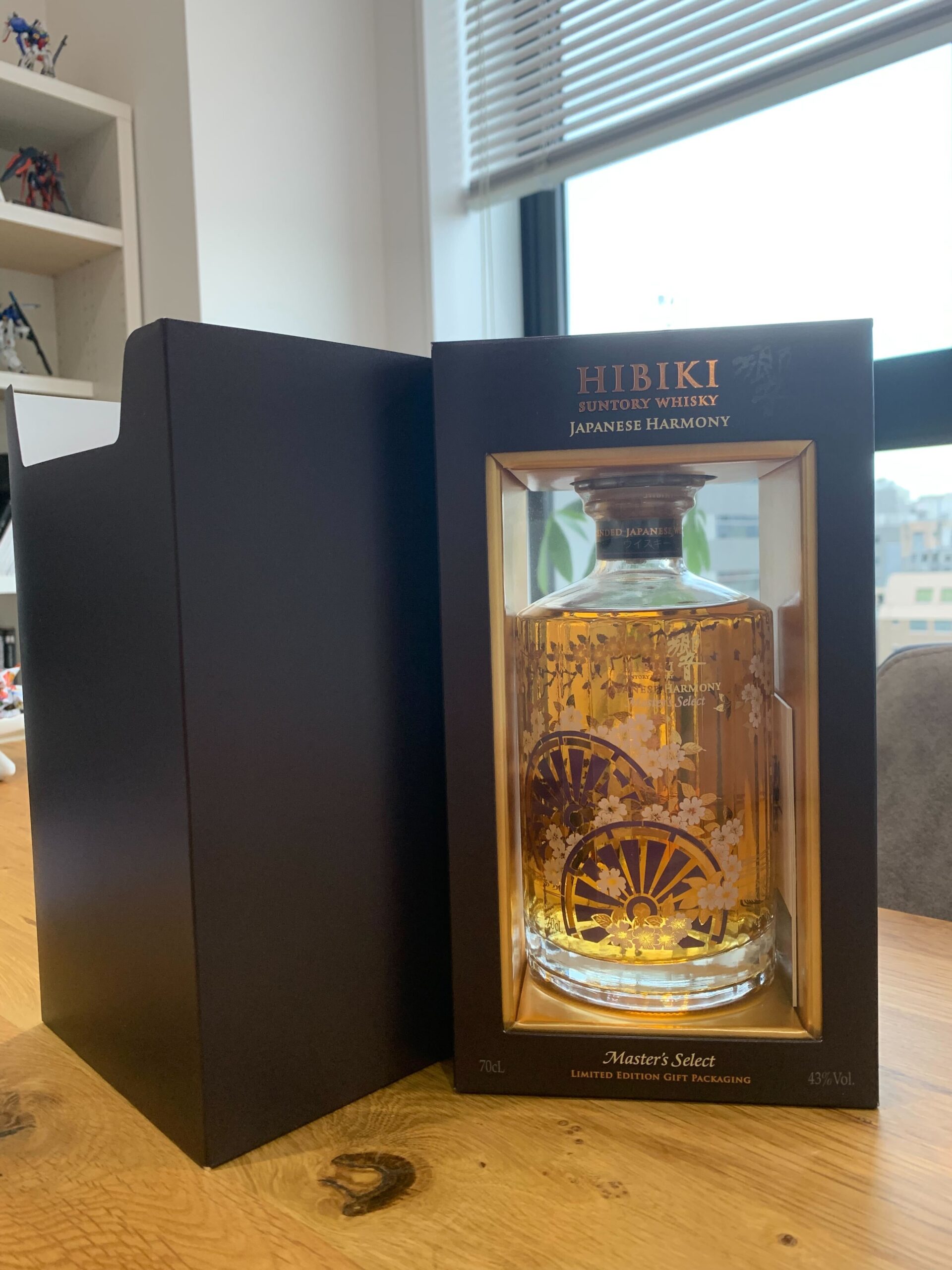 響 ジャパニーズハーモニー マスターズセレクト 意匠ボトル | お酒買取
