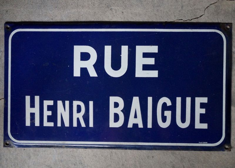 FRANCE antique フランスアンティーク 素敵な街並みに飾られていた