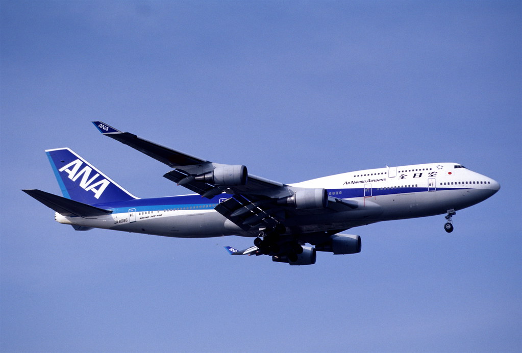 全日空商事 1/400 ボーイング747 SR-100 スーパージャンボ JA8157