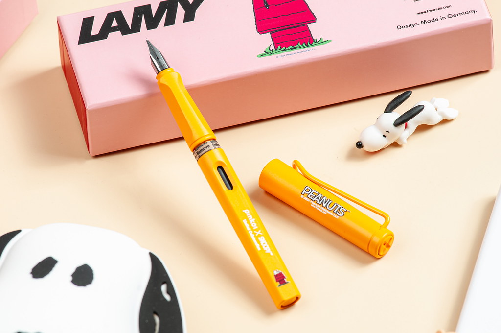 台湾 *名入れ不可*【Pinkoi x SNOOPY】LAMY 万年筆 / safari