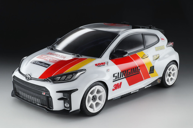 XBトヨタGRヤリス (M-05シャーシ) ホワイト 電動完成ラジコンカー