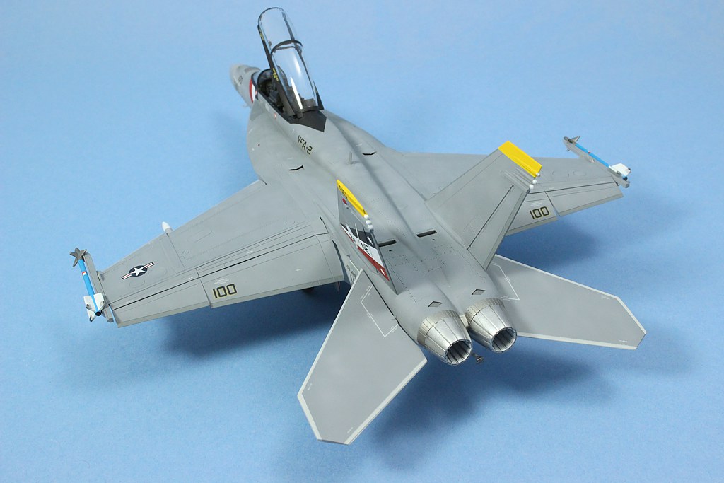 ドラゴン 1/72 F/A-18F SUPER HORNET VFA-2 訳あり ドラゴン 1/72 F/A