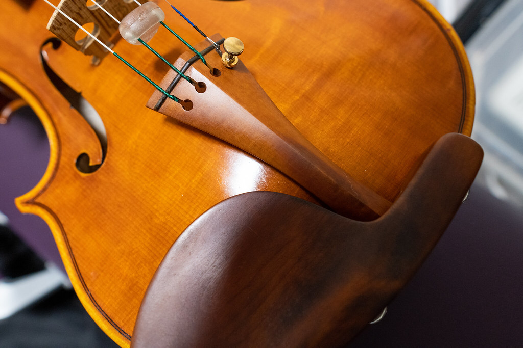 Tempel】バイオリン テールピース、ペグ（おまけ）