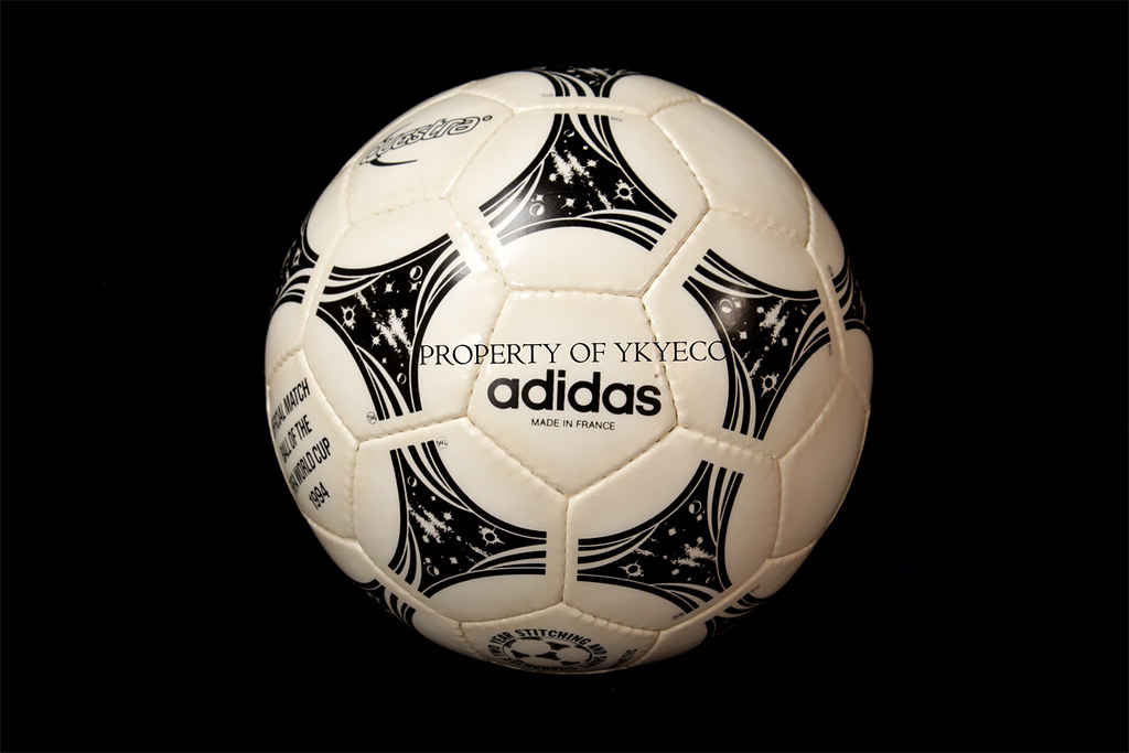 Questra AS551W サッカーボール 1994 FIFAワールドカップ Official