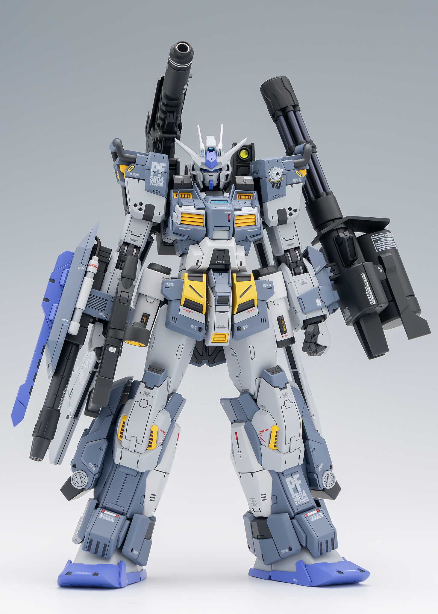 MG 1/100 ガンダムストームブリンガー P.F. MG 1/100 ガンダム