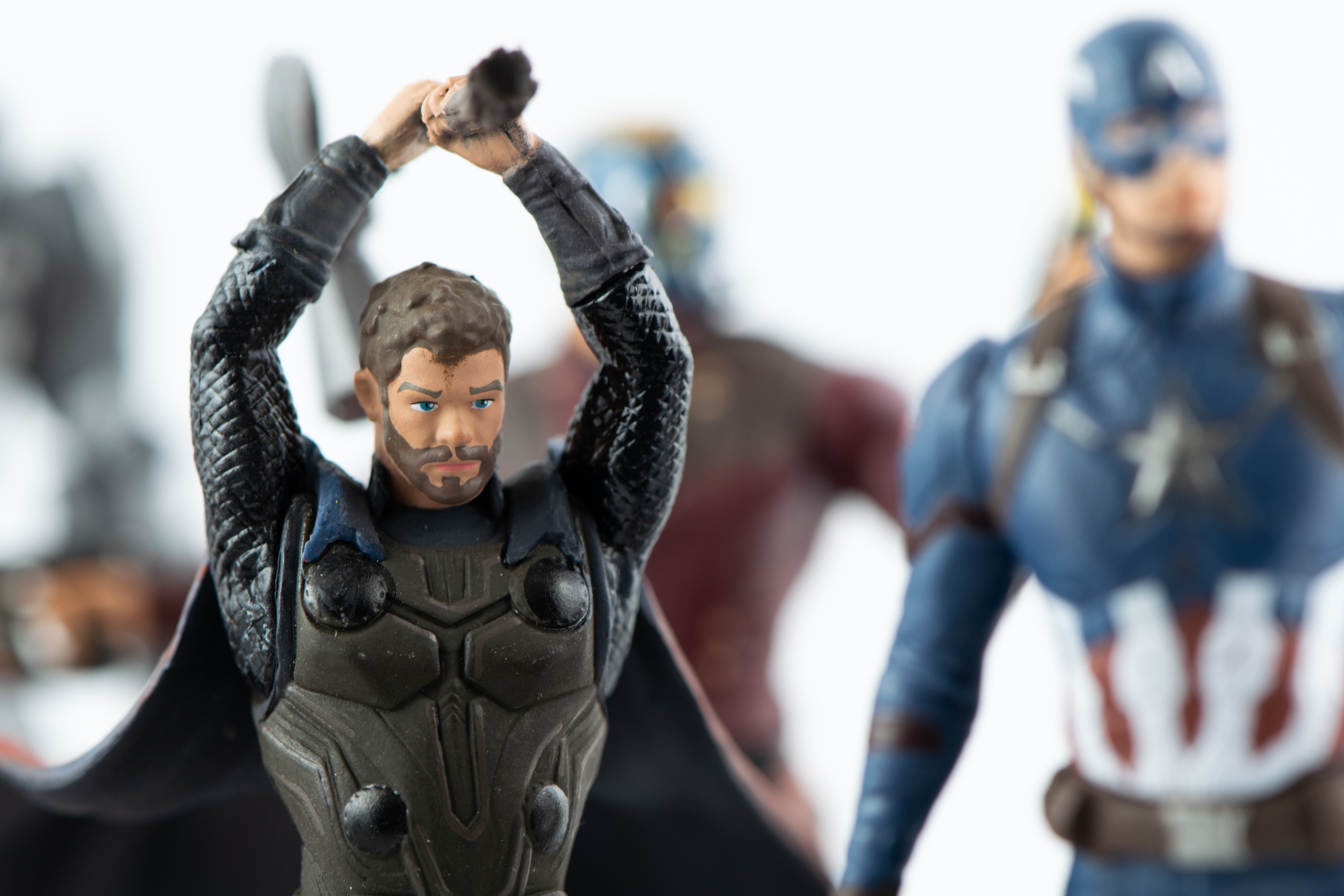 簡易レビュー】ディズニーストア アベンジャーズ エンドゲーム メガ