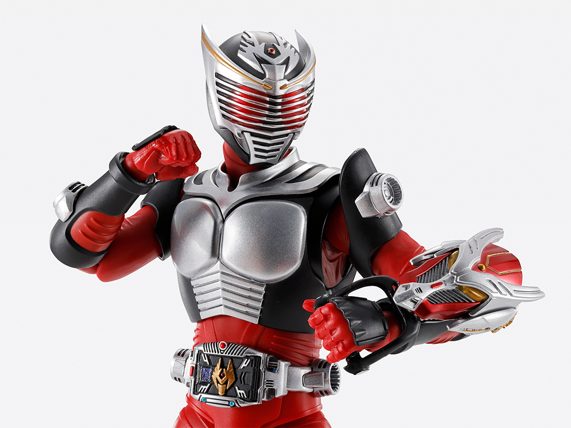 S.H.Figuarts 真骨彫製法 仮面ライダー龍騎 オリジナルスリーブ付き