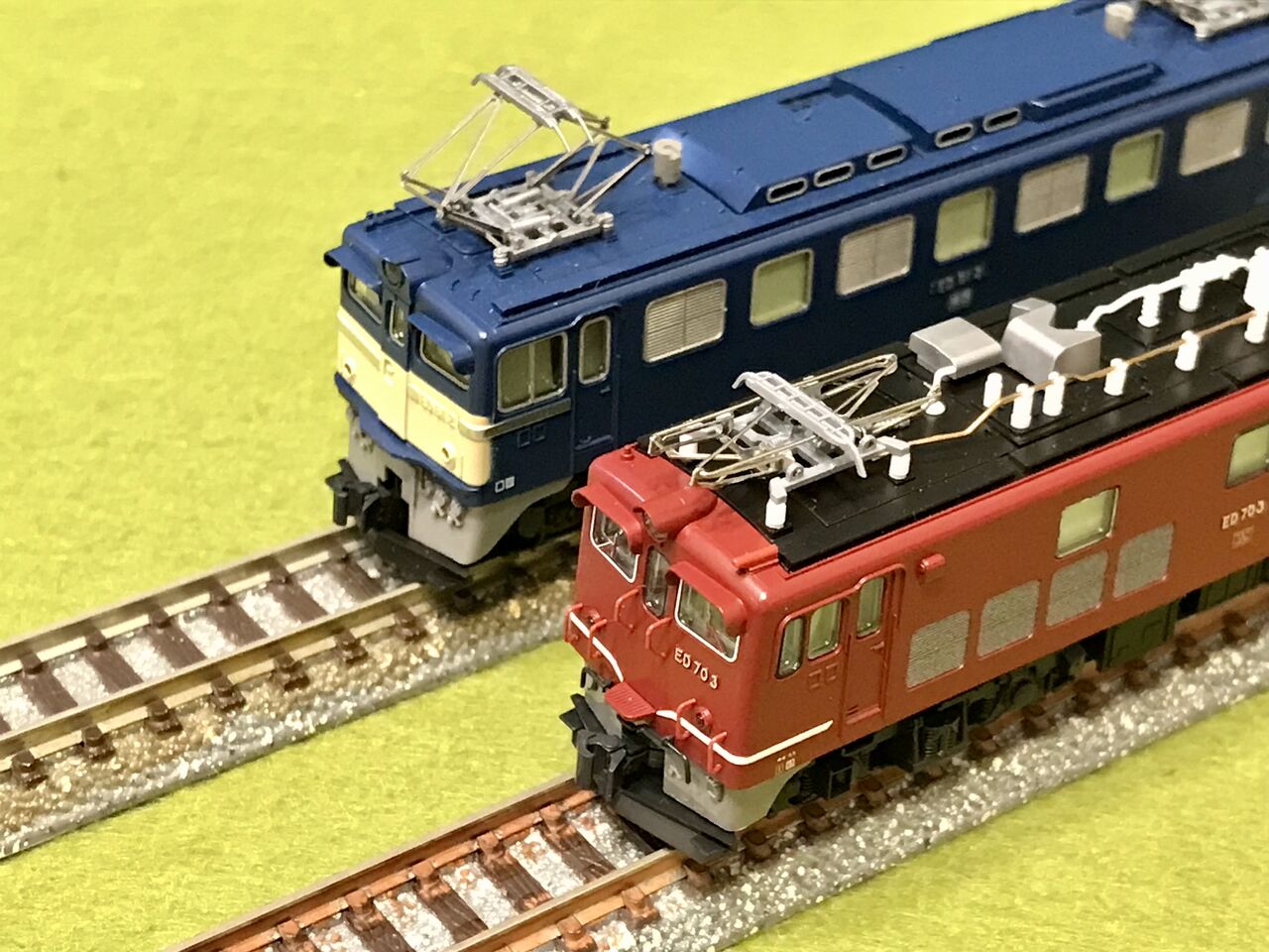 トミックスの「ED61形」と KATOの「ED70形」を並べてみました