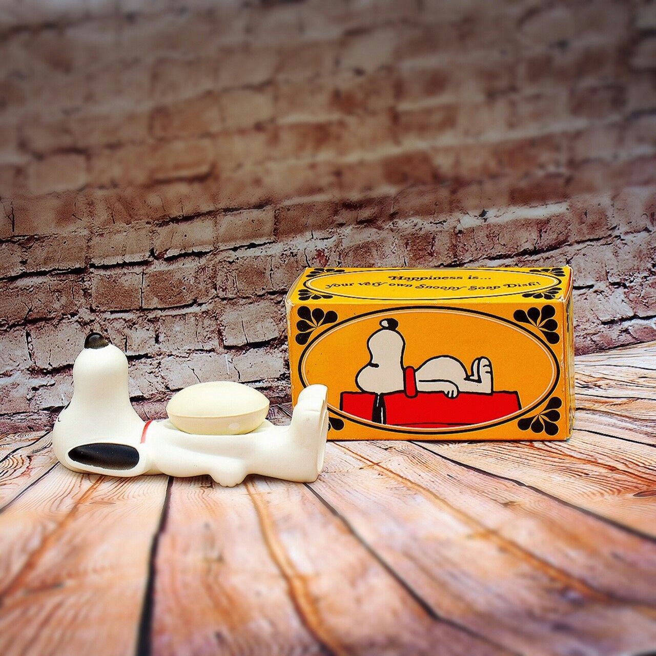 かわいい石けん置き - Avon soap & dish 1968 : The Old Snoopy Collection