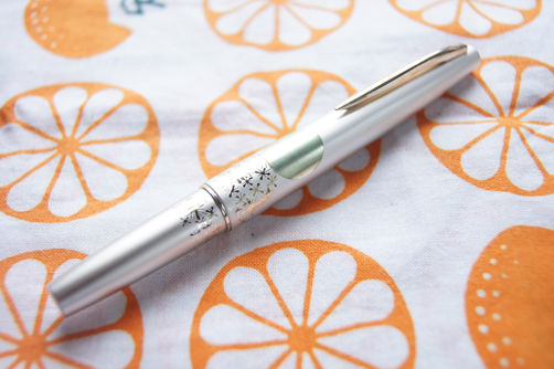 パイロット 万年筆 14K ペン先 花柄軸 ネーム彫り有 詳細ページ