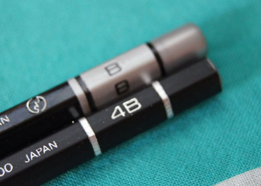 ぺんてる「ブラックポリマー999α 鉛筆」レビュー : テーゲー日記