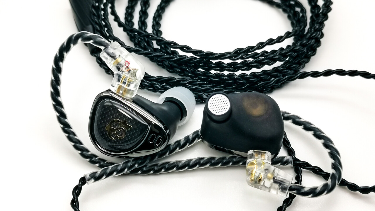 ハンドパン 432Hz 10音 美しいブルーの渦模様入荷しました Dマイナー